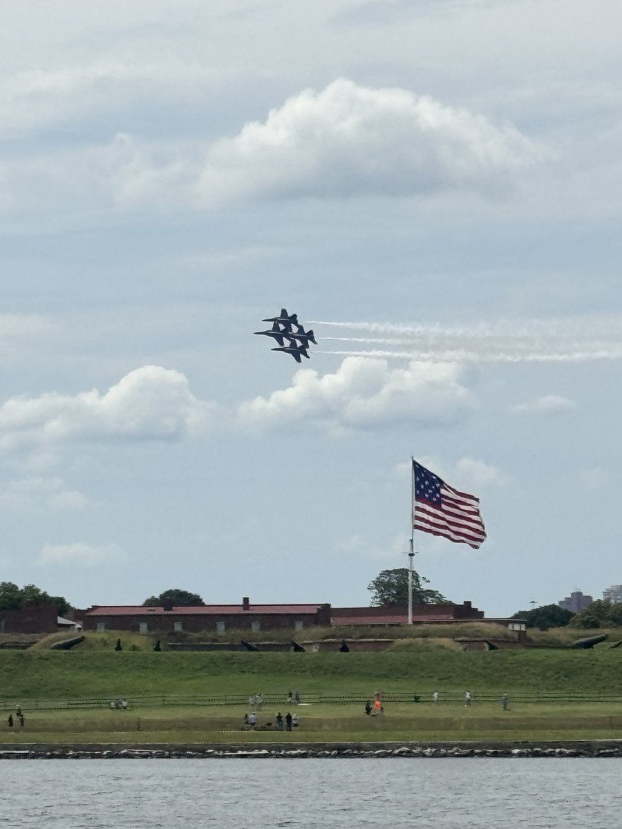 MoCoRec's tweet photo. Our Senior Outdoor Adventures in Recreation (SOAR) travelers had an unforgettable day cruising Baltimore’s Inner Harbor aboard the Harbor Queen, capped off with an incredible Blue Angels air show overhead! ✨🚢💙✈️

Learn more at https://t.co/PZcy4mQ60w. https://t.co/f9W3ayeDIQ