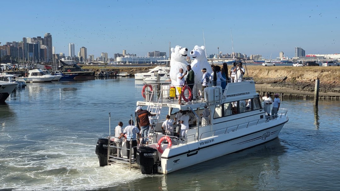 SABC3's tweet photo. Boat Cruise Experience with #HiveEnergy in partnership with S3. 🌊✨ What an unforgettable experience!
#HiveEnergy #S3 #DurbanJuly https://t.co/u18Sa8DGuS