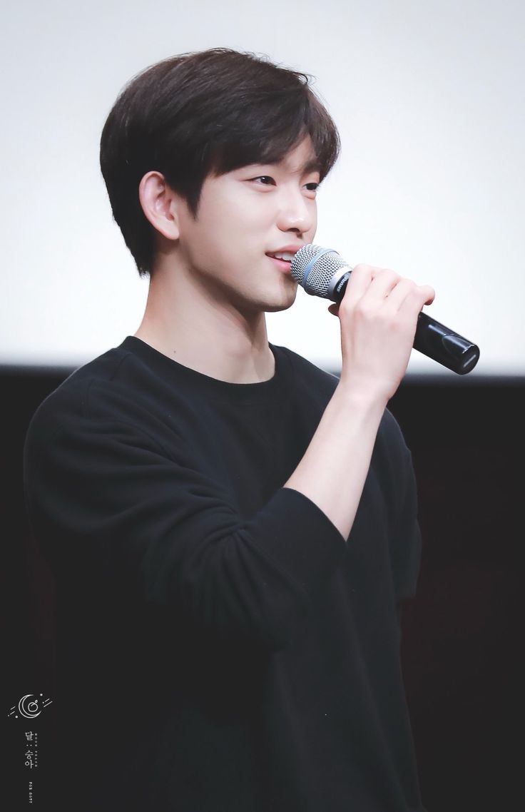 _hourlyjinyoung's tweet photo. #JINYOUNG #박진영 #진영 #GOT7 #갓세븐 @JINYOUNG https://t.co/Bwt2MwjpIQ