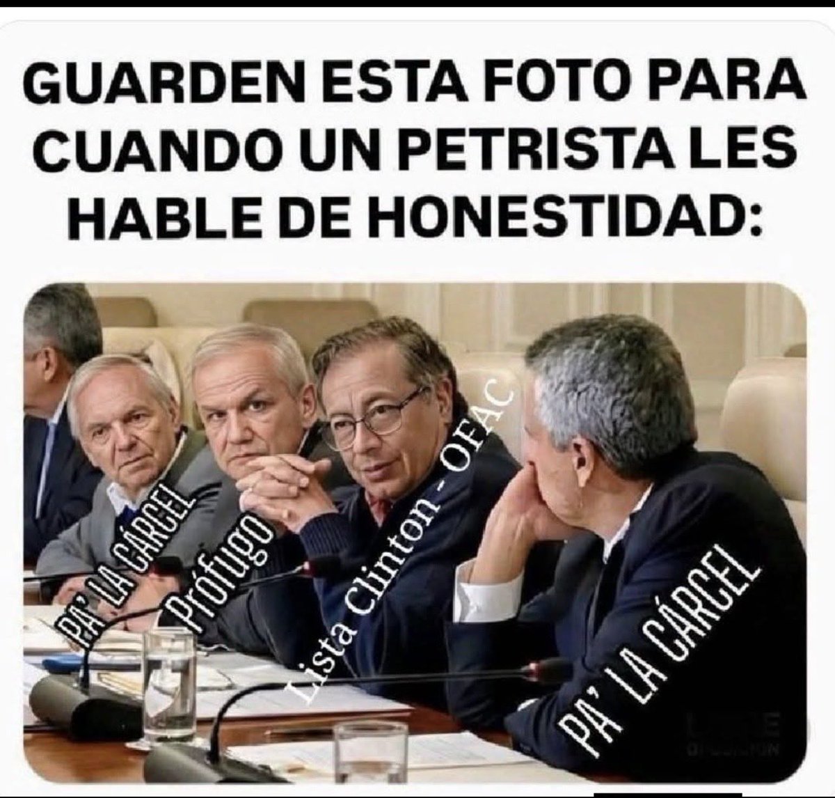 MarysolOsorio's tweet photo. @alfreparedes @ABDELAESPRIELLA @petrogustavo Dicen que soñar no cuesta nada. https://t.co/Z38HndcjCZ