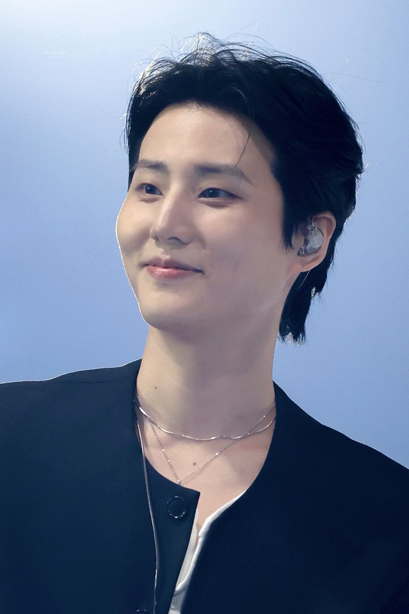 onyourside_yk's tweet photo. 260705 The DECADE FINALE #영케이
#영현 #YoungK #데이식스 #Day6 https://t.co/PTNvwJ4jFX