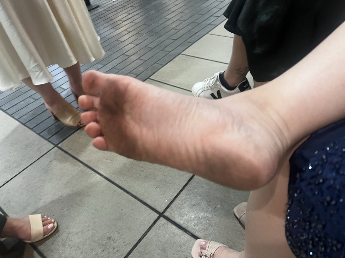 nailspinkyella's tweet photo. who wanna lick this off https://t.co/YJFQ3t1QAg