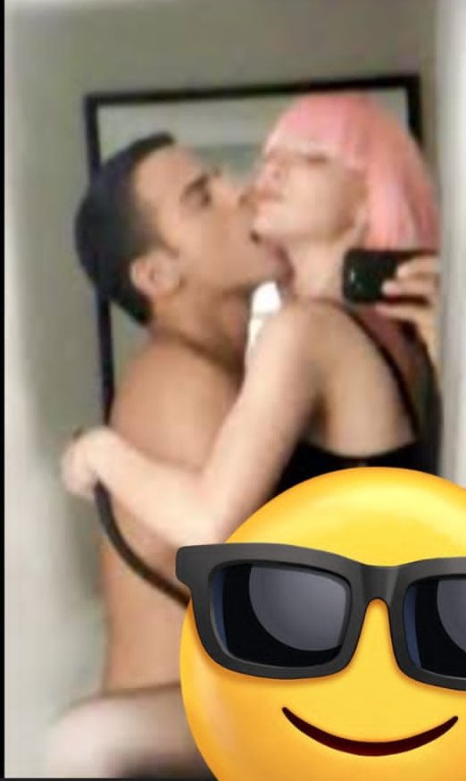 Sol_Luna95's tweet photo. @belindoqoq Angela nunca se ha involucrado con un hombre comprometido, menos casado, N estaba SOLTERO, a diferencia de la 🐸 que no respeta lo ajeno https://t.co/YdfjF4ZSVL