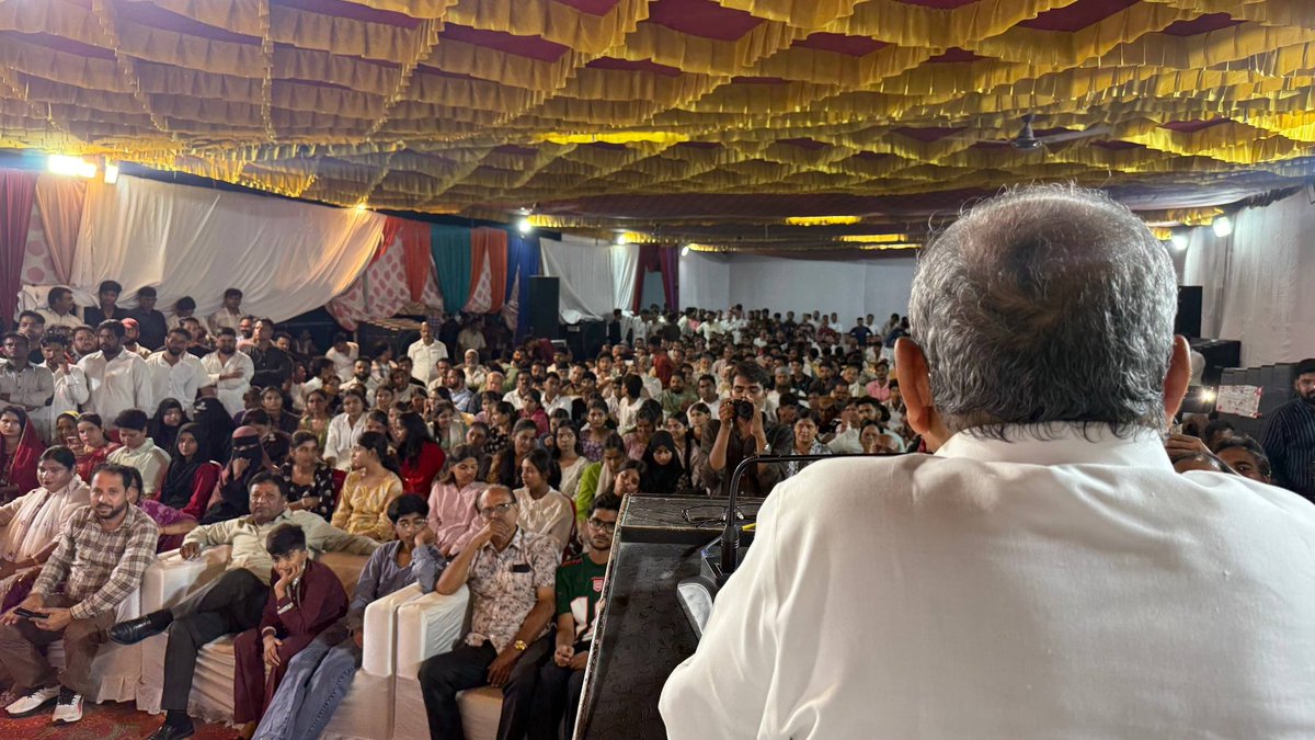 PrahladGunjal's tweet photo. राहुल गांधी जी के छात्रों की गूंज कार्यक्रम के क्रम में आज अनंतपुरा में कांग्रेस खेल प्रकोष्ठ की ओर से आयोजित कार्यक्रम में भाग लिया और छात्रों को संबोधित किया। इस अवसर पर AICC प्रभारी @jigneshmevani80 जिला प्रभारी @PbhardwajINC एवं आयोजक @aminpathan54 एवं कार्यकर्ता उपस्थित रहे https://t.co/nTdX5J43GH