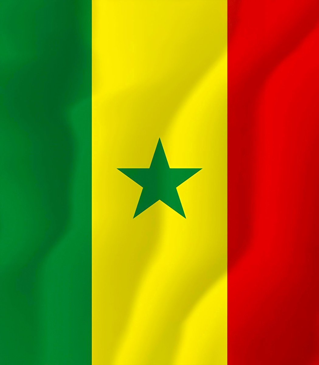 footyxtraHQ's tweet photo. 🇸🇳 Senegal’s national team remains in Seattle after their football federation failed to book them a flight home 

The federation is currently working with FIFA to find a flight for their team. https://t.co/BBhGSWhqd3