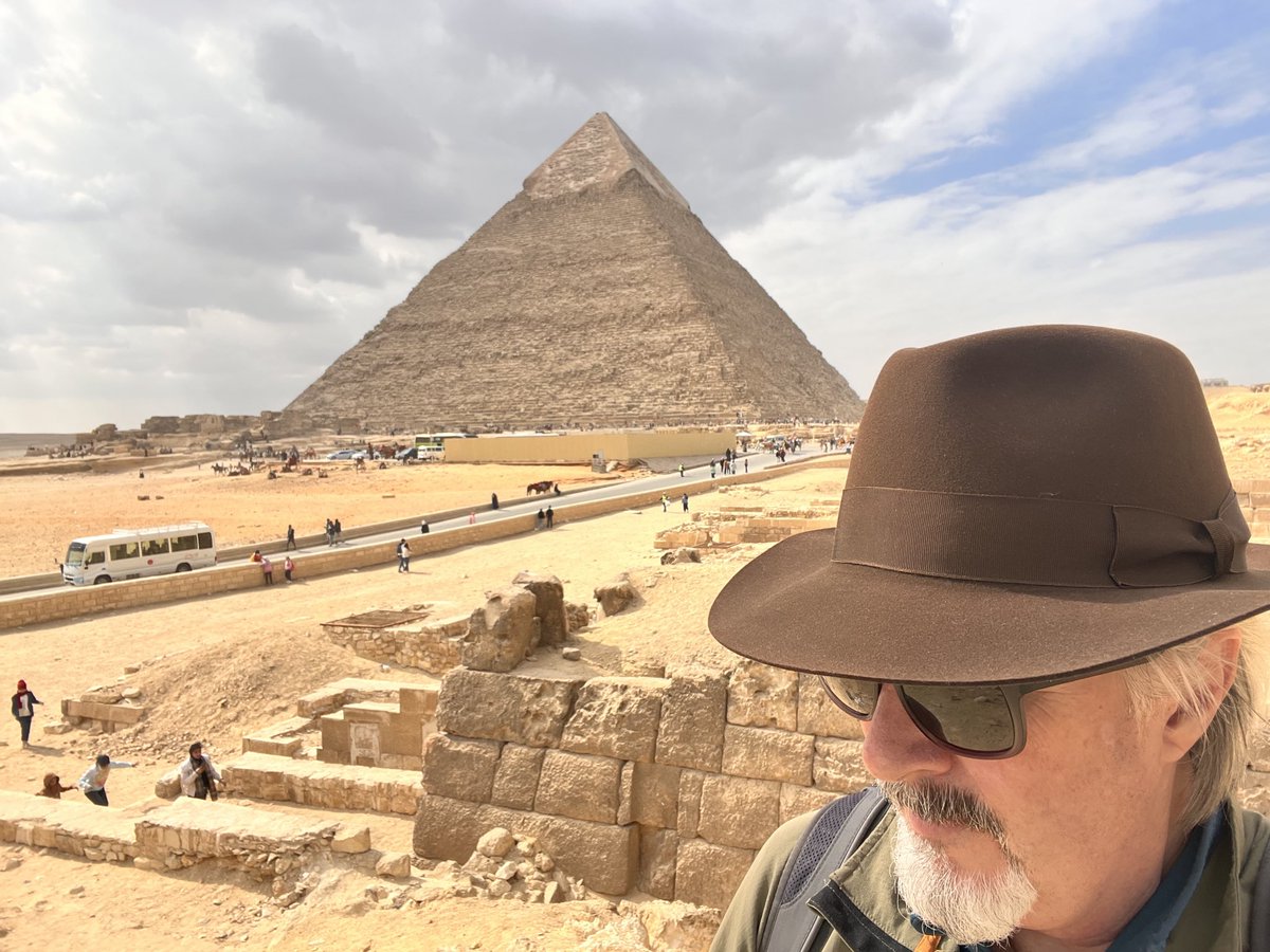 LarryTaunton's tweet photo. Egypt: “Hold my camel.” https://t.co/wCL4JHIPW8