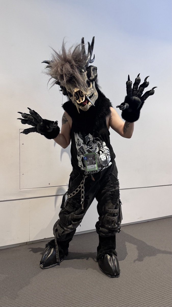 eishitake's tweet photo. Some more photos from Friday’s collection…

#AnthroCon #Furry https://t.co/SV3s0oqIJ3