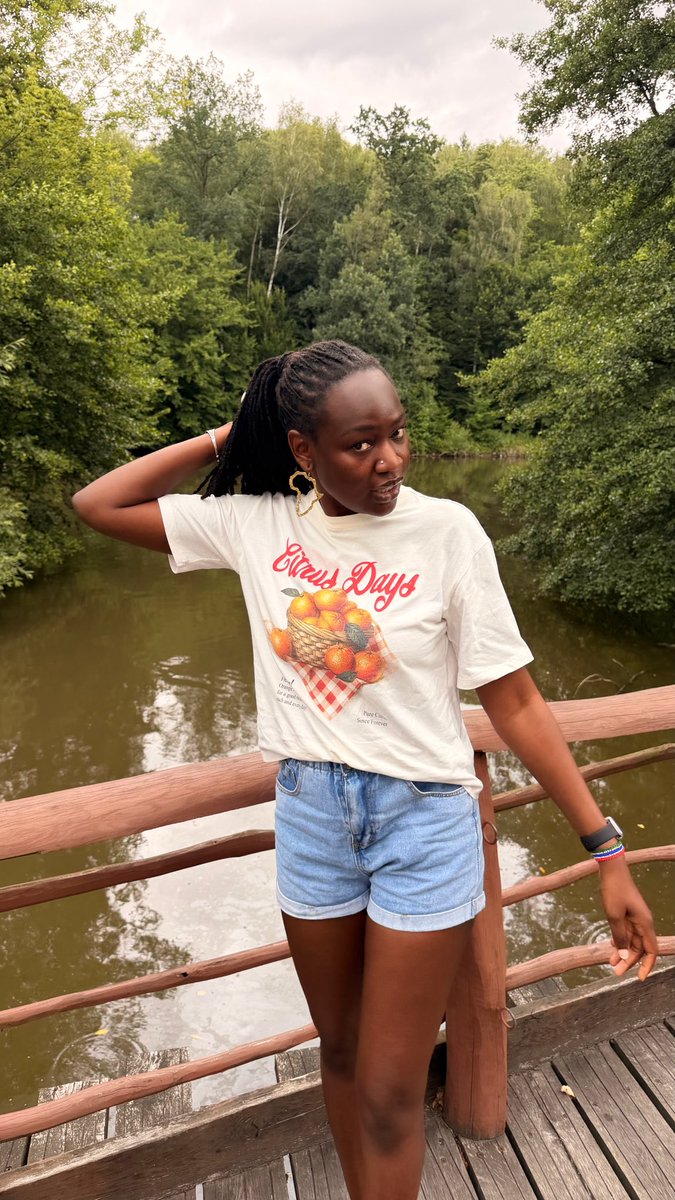 jukaliond's tweet photo. Just a girl who missed the giraffes and needed the mini hike that is Ostrava Zoo. 🦒🤍 https://t.co/7OGfXaKKA5