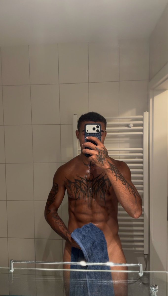 ASAPOSAS's tweet photo. Take a shower 🚿 #gay https://t.co/ASPsfW5a3T