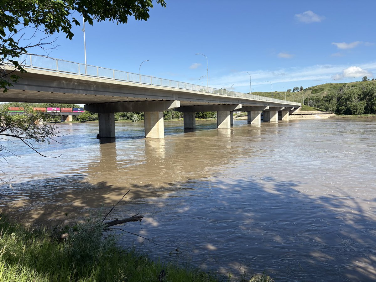 HatLawnBowler's tweet photo. Sunday morning. #sharethetrailmh #SummerInAlberta #southsaskatchewanriver #MedHat https://t.co/lWVUYRUEj6