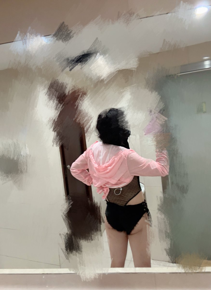 HAOGEGEABCD's tweet photo. 露出好热 https://t.co/FhZTjrGeaY