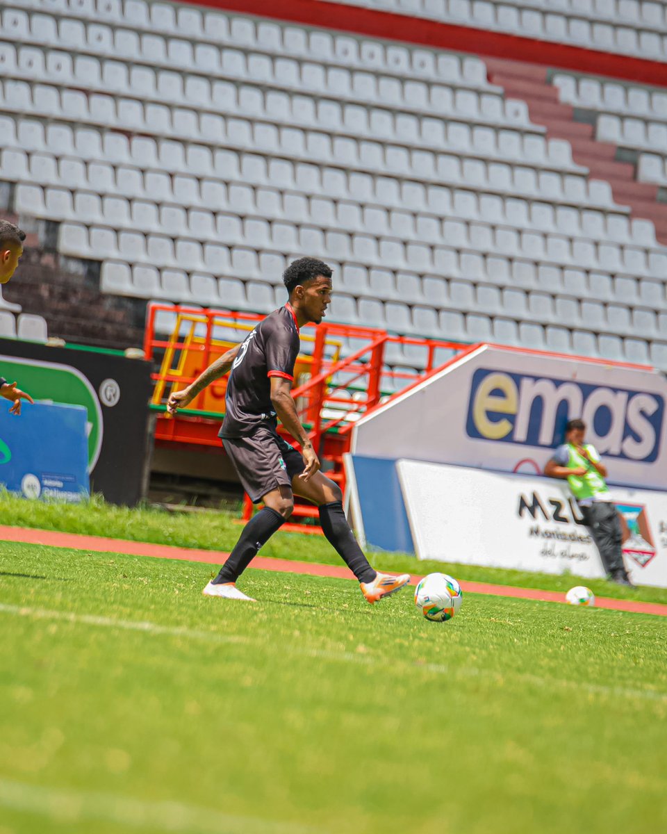 oncecaldas's tweet photo. TERCER TIEMPO 30” 🔥

ONC 3 - 0

#SomosOnce https://t.co/Vttksg3wQw