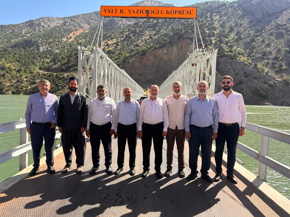 MetinSuicer's tweet photo. Başbağlar’da 33 masum şehidimizi rahmetle andık.
33 yıl geçti ama adalet tecelli etmedi.
Failler ve arkasındaki karanlık yapılar mutlaka hesap vermeli.
Unutmadık, unutturmayacağız.
Başta şehit ailelerine sabır diliyorum.

#Başbağlar https://t.co/PcZYIyd2kj