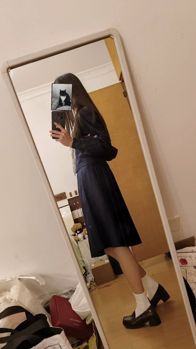 panzer_gaaaaato's tweet photo. 合身到诡异的校供（ https://t.co/G3CMw4NnDT