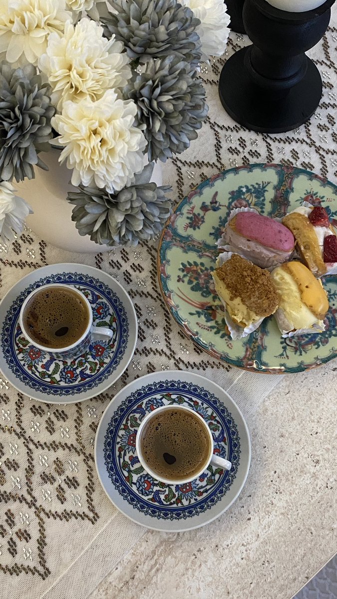 hallederimkesin's tweet photo. Bacımın evinde ilk kahve🥹💅🏻 https://t.co/GgnM8JDRvw