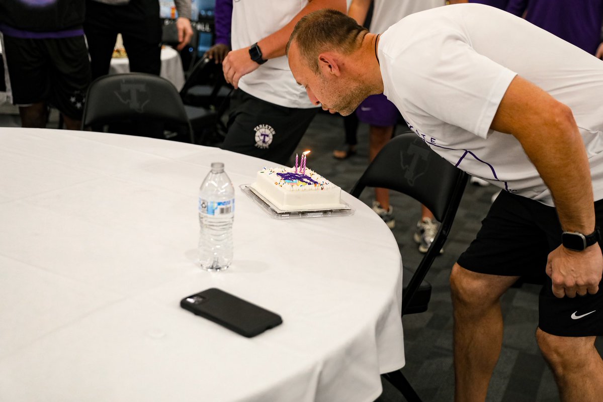 TarletonMBB's tweet photo. Wishing the biggest of happy birthdays to our leader, our biggest supporter and the head coach of our program, Coach E 🎉 https://t.co/l4QyYTBPZ9