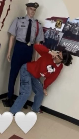Ip0stpyts's tweet photo. pretty face, bending over on a mannequin and she rubbing her ass on her bf 

instagram: almondxmilkl

#pytt #pytteen #schoolbop #ass #twerking #bigbooty #couple https://t.co/Z9ccPwIsEj
