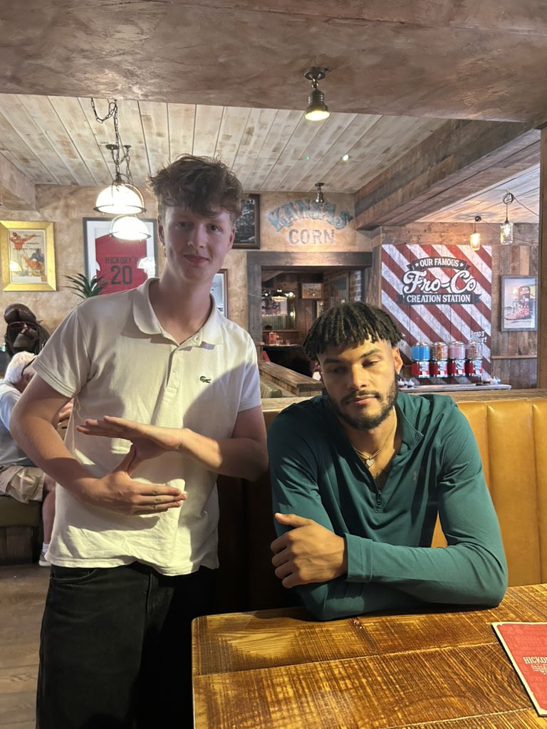 bcfcruben's tweet photo. just got called a disrespectful cunt by tyrone mings  🤣🤣🤣🤣 #bcfc #birmingham #astonvilla https://t.co/jdjrnzP9Xq