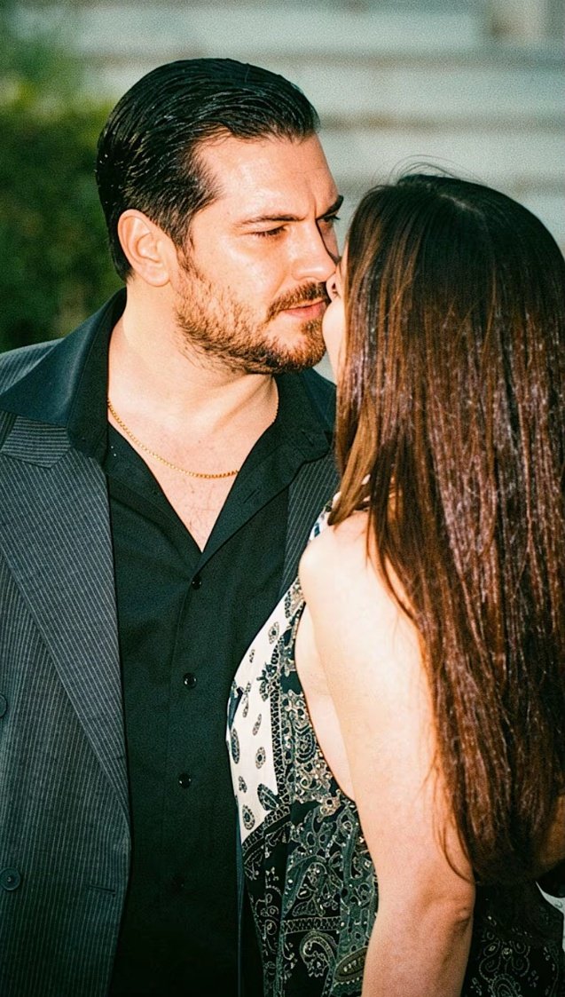 eliz61089183's tweet photo. Onunla asla böyle bir kimya ve uyum içinde olmayacağını bilek onun için acı verici 😉 
#çağdem
#EşSan 
#eşrefrüya https://t.co/aKzNJXx0VA