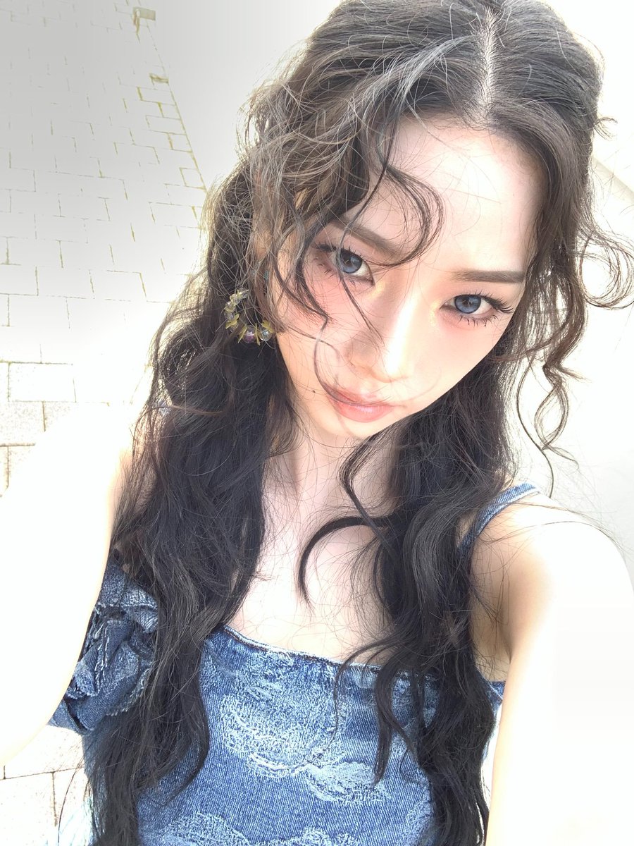 karinaspics's tweet photo. 💙💭 https://t.co/uH3qnSjxvt