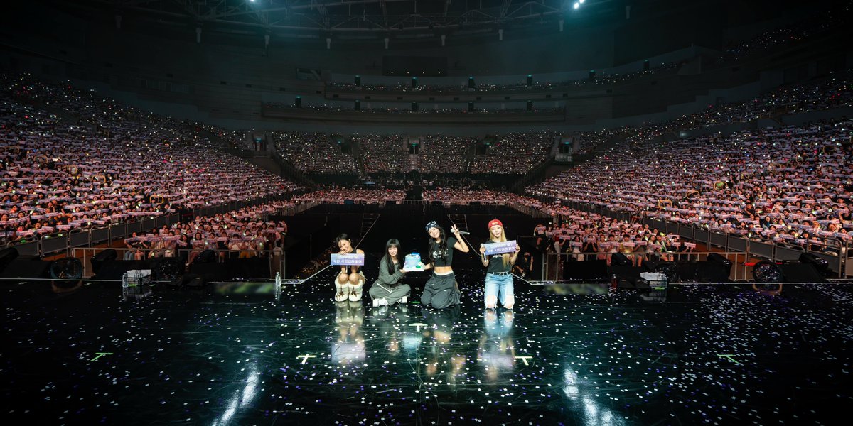 RBW_MAMAMOO's tweet photo. [#마마무]

마마무(MAMAMOO) 
2026 WORLD TOUR [4WARD]
in KAOHSIUNG

오늘도 향기로운 하루를 선물해 준 무무 🌼
마마무라는 꽃을 가장 아름답게 피워주는 건
바로 무무의 따뜻한 사랑 (* ⁰̷̴͈꒨⁰̷̴͈)=͟͟͞͞➳❥
가오슝을 가득 채워줘서 고마워요 🎤

#MAMAMOO #4WARD
#MAMAMOO2026 
#MAMAMOO_2026_WORLD_TOUR