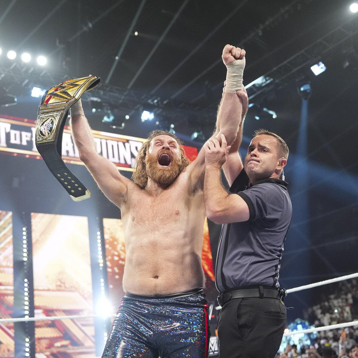 EliteClubS0B's tweet photo. WWE Hall of Famer AJ Styles says he doesn't want to see Sami Zayn have a transitional title reign, believing Sami is more than capable of pulling off a meaningful run as champion.

He feels that after finally winning the title, having Sami lose it shortly afterward wouldn't be the right direction for the story.

(@thep1podcast)