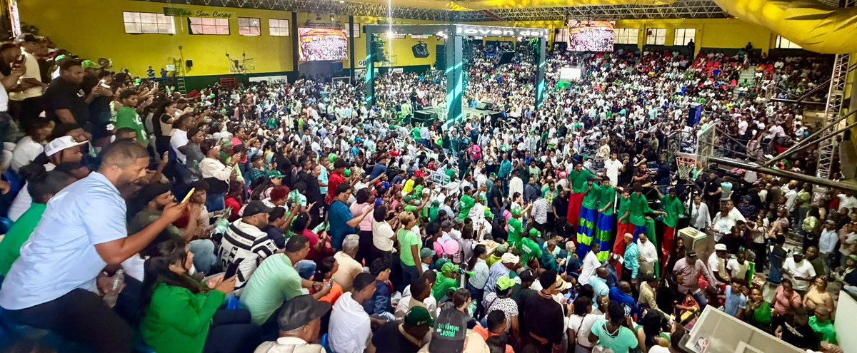 keylaReyna04's tweet photo. En un #FelizDomingo presentación de la estructura nacional de juventud forma parte del proceso de fortalecimiento institucional de la Fuerza del Pueblo y de la integración de nuevos liderazgos de cara a los desafíos políticos y electorales de los próximos años.

#FuerzaJovenFP
#JuventudPueblista
#JuventudFP @FPcomunica @LeonelFernandez  @JovenPueblo