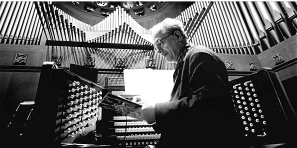 DONsART's tweet photo. Olivier Messiaen | Les Offrandes oubliees (1930) » #classical #music #Klassik #Radio https://t.co/dx2YemRBzq https://t.co/qsUhutbUre