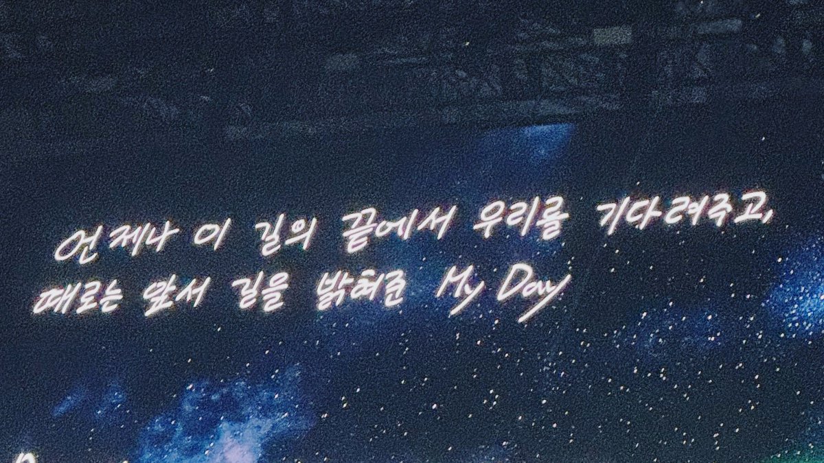 macaroonge's tweet photo. 데케이드 안녕 그리고 우리 영현이 따룽합니다 🫰🏻🩵 https://t.co/sYpTtzTYbI