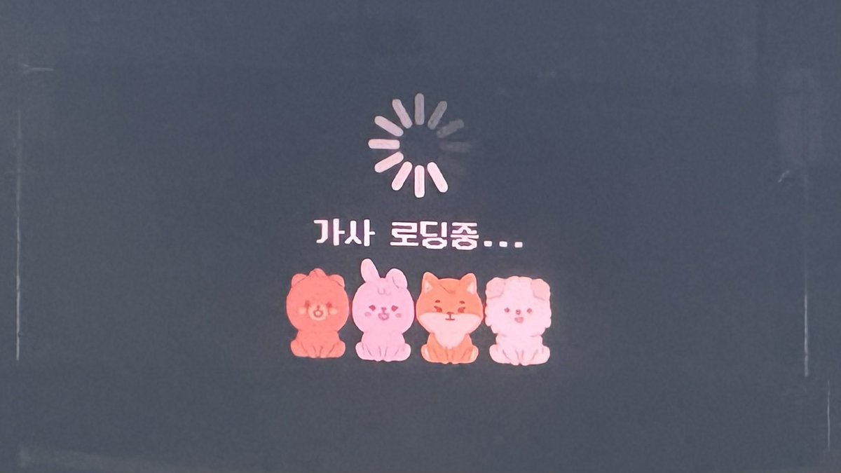 macaroonge's tweet photo. 데케이드 안녕 그리고 우리 영현이 따룽합니다 🫰🏻🩵 https://t.co/sYpTtzTYbI