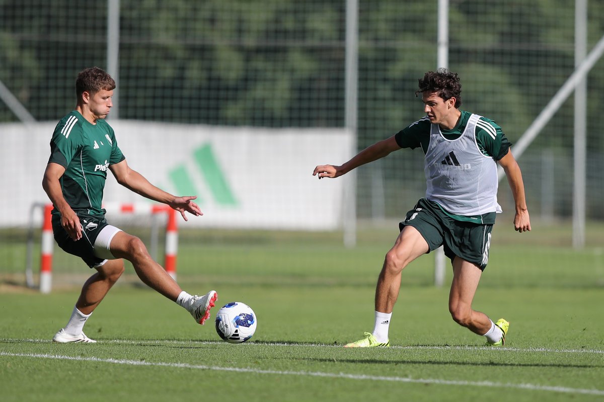 Legia Warszawa tweet media
