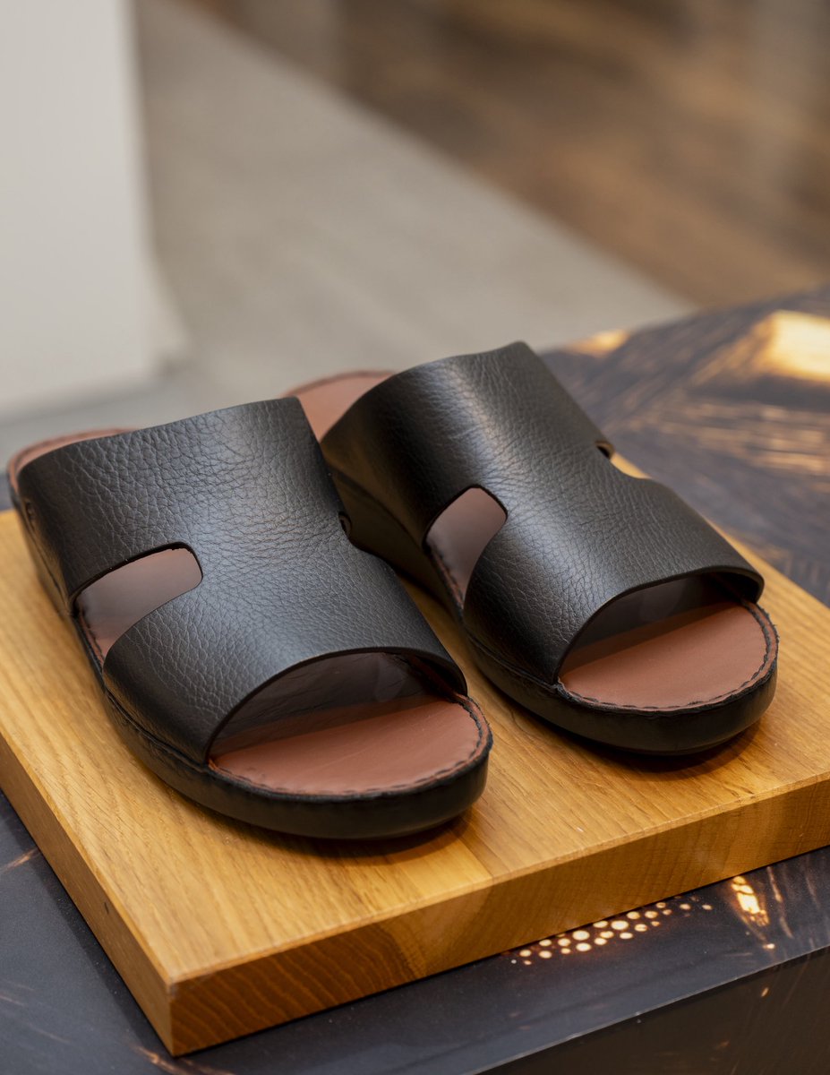 DalmaMall's tweet photo. Step into comfort that keeps up with every plan.
Visit ECCO at Dalma Mall for sporty sandals, sleek leather slides, and everyday styles made to move with you.
📍First Floor, Dalma Mall
#ComfortFootwear #EverydayComfort #FootwearFinds #DalmaMall #InAbuDhabi https://t.co/Cs3mSlbWju