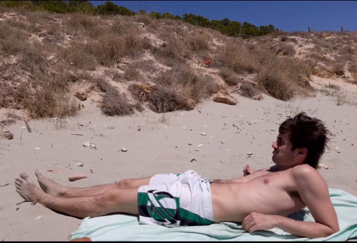 clardtvm's tweet photo. ☀️🐠 https://t.co/RNQzwfhLAJ