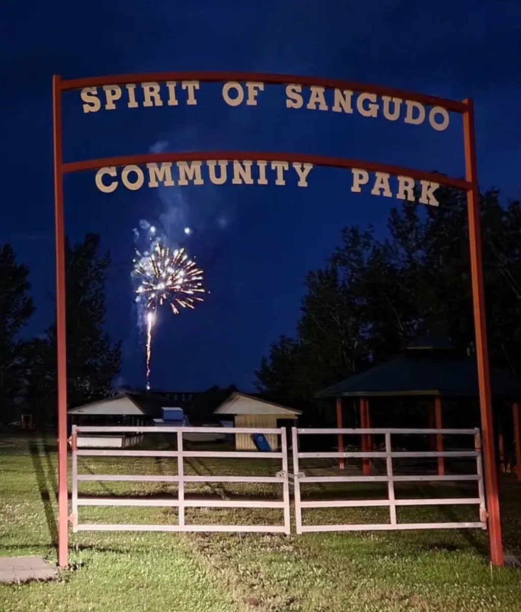 Geetee_123's tweet photo. Nice little event out here #inthesticks 
Weather held, great music -helping to support the community 
#SangudoSummerfest https://t.co/PfjoVI2pB0