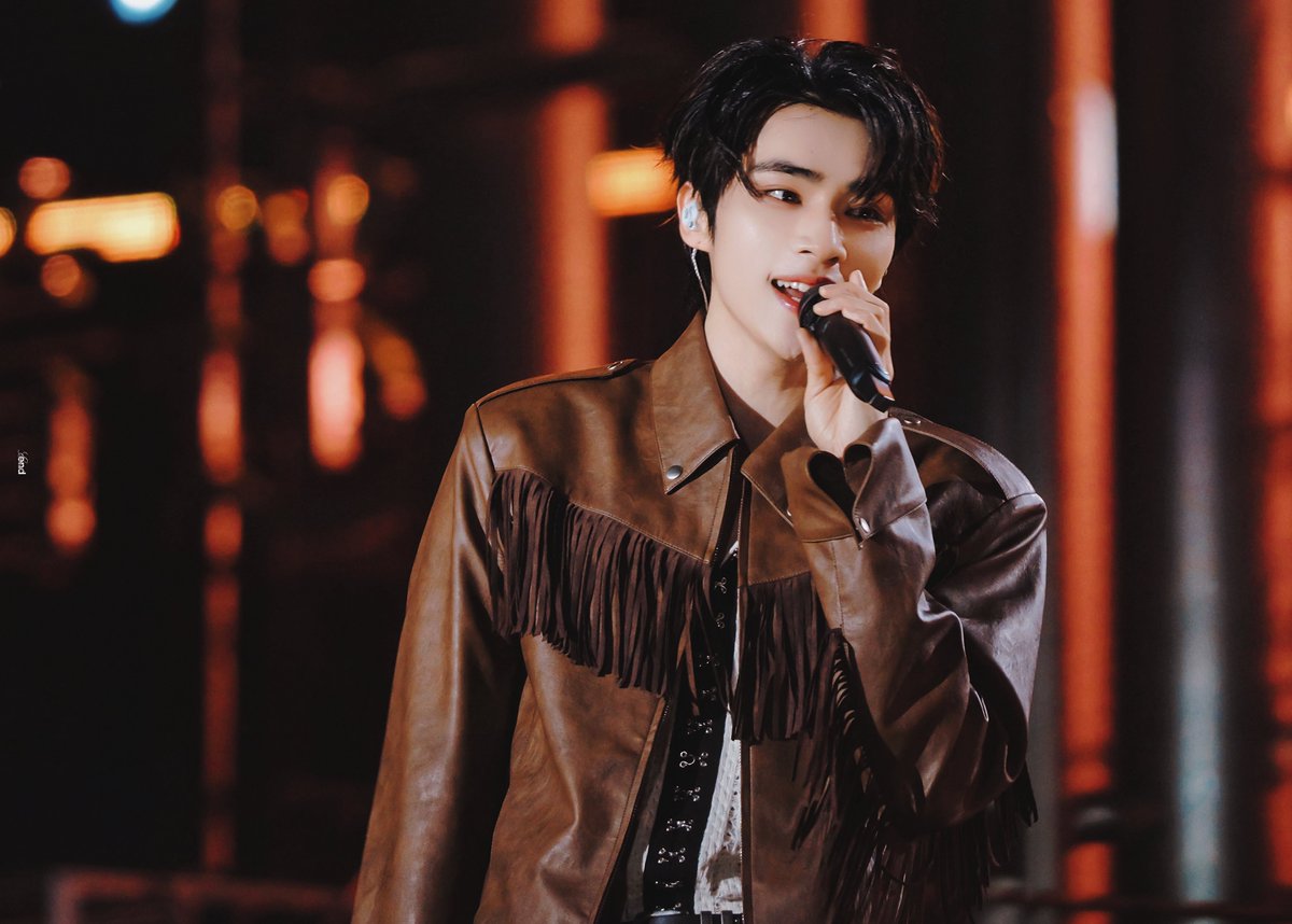 feuchtgrun23's tweet photo. 260703 FILM CHIC NIGHT

#샤오쥔 #肖俊 #XIAOJUN #シャオジュン
#WayV #威神V #웨이션브이 https://t.co/gXqmyvY2GI