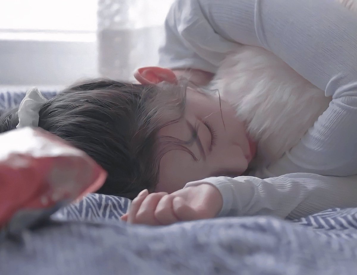 mydeepbluu's tweet photo. 모기한테 물려도 쿨쿨쮜... https://t.co/VOpyTqvZXL