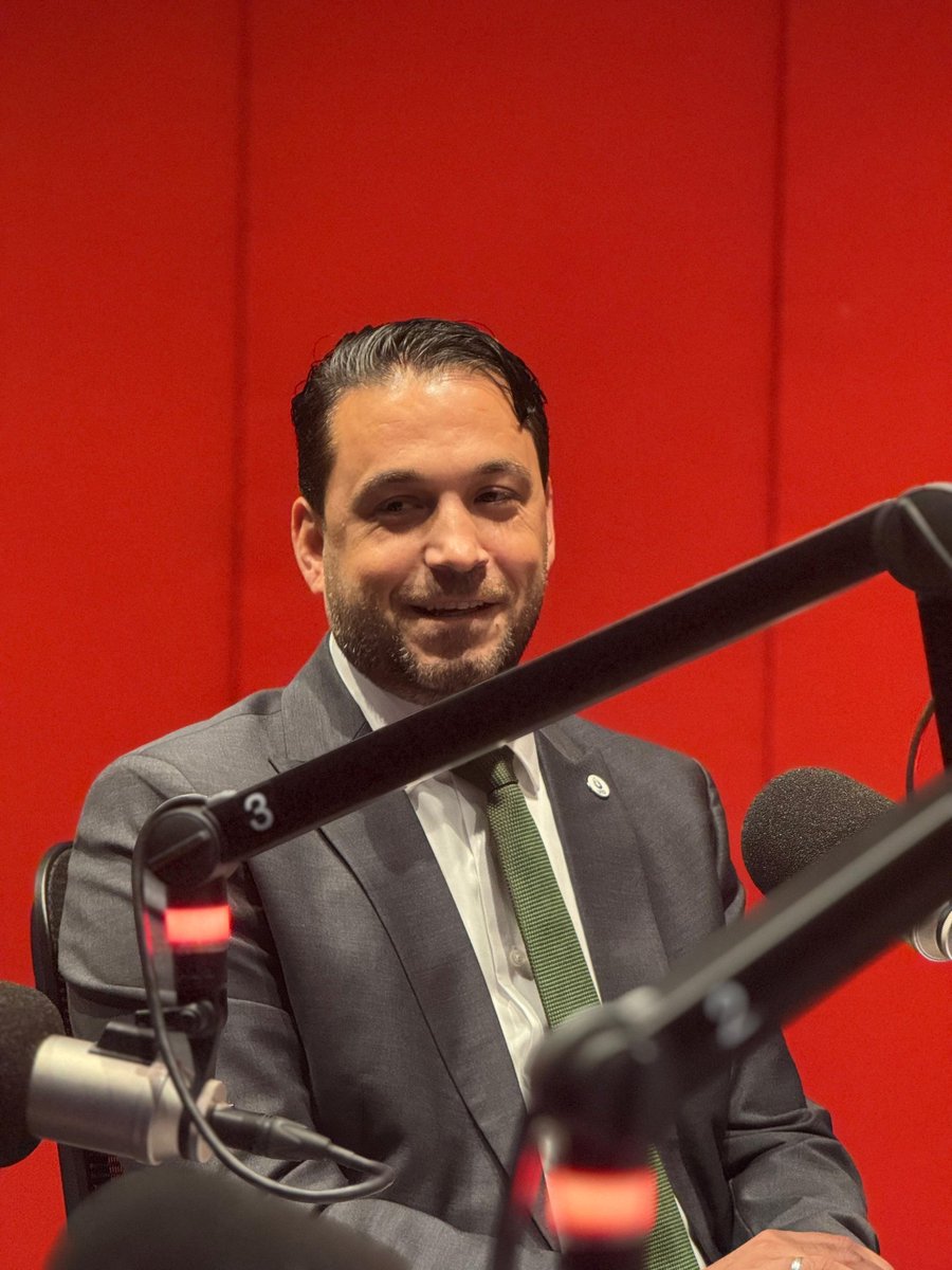 U_I_D's tweet photo. 📍Melbourne

Genel Başkanımız @aslankenan_nl, Melbourne ziyaretleri kapsamında 3ZZZ Radyo yayınına konuk oldu.

Programda; yurt dışındaki Türk toplumunun güncel meseleleri, diaspora çalışmaları ve UID'nin faaliyetlerine ilişkin kapsamlı değerlendirmelerde bulunuldu.

#UID https://t.co/BKOvXQEVRw