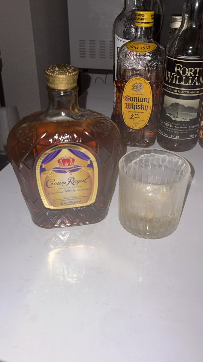 TdIn2SdILT88480's tweet photo. カナディアンロックで飲みながら寝落ちしよう https://t.co/r2ny4rXw5L