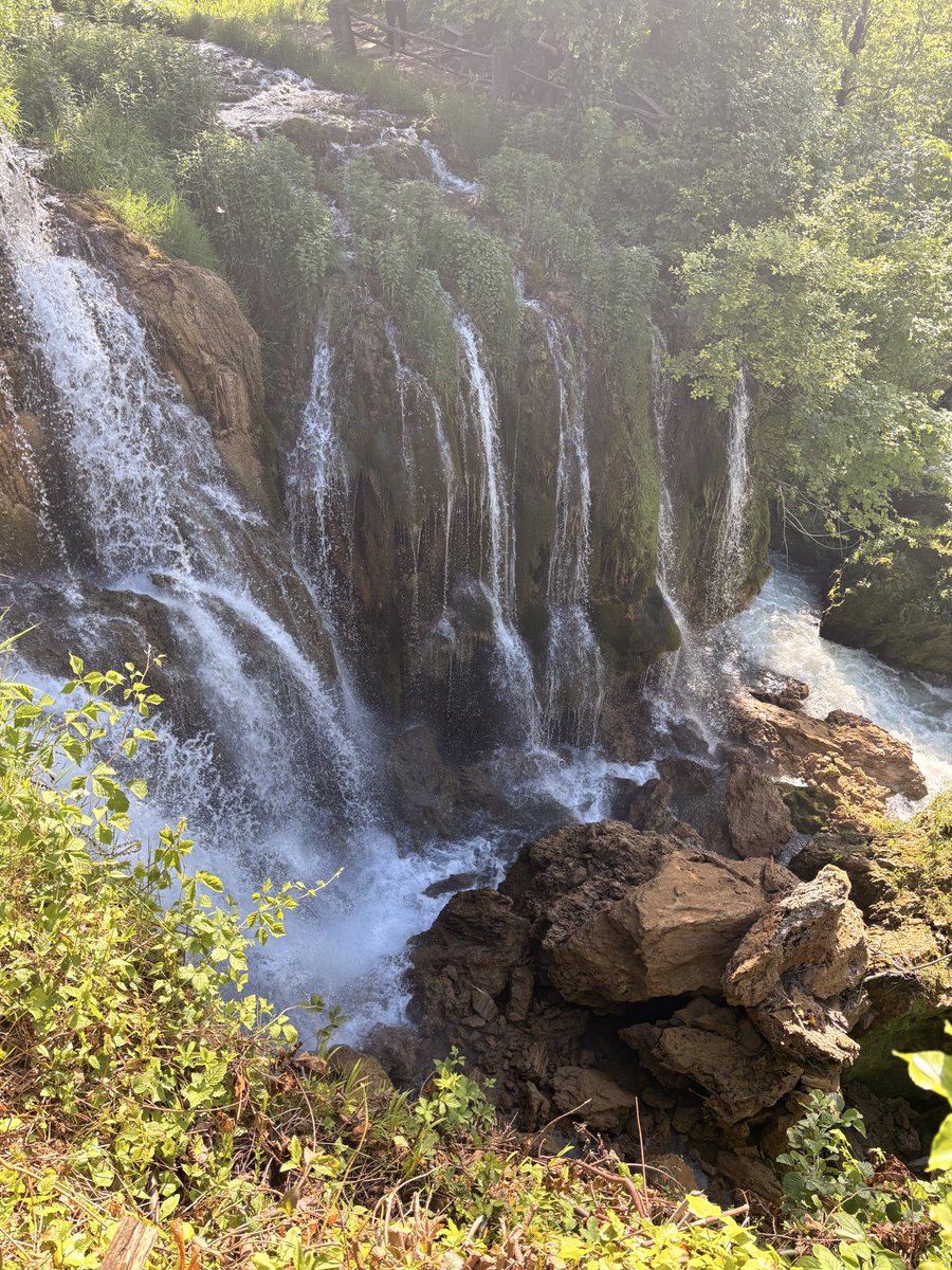 jmtodd23's tweet photo. Took a nice break on a travel day at this beautiful waterfall village.  Very peaceful and beautiful. Took tour of museum that has access to a small cave underneath the waterfall. #Rastoke #Croatia https://t.co/kiGPw1vQtW