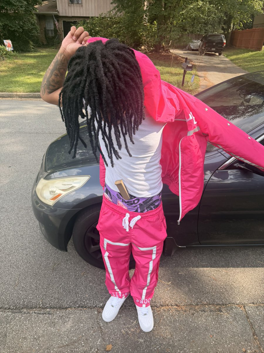 LIL Q5 tweet media