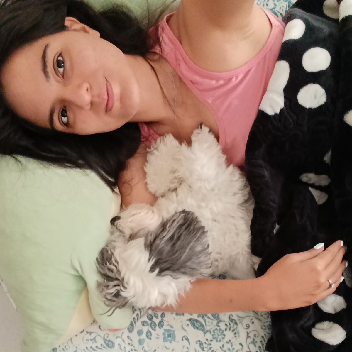 vromariana's tweet photo. La perrita antisuicidio que me dió Dios en el 2011 y que aún sigue siendo curita en el alma ❤️‍🩹 https://t.co/a4Odn1tDKo
