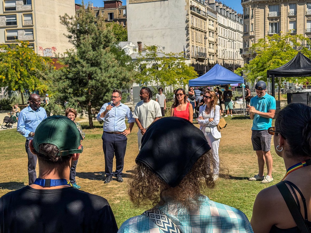 geoffroyboulard's tweet photo. 🎉 Très heureux d’avoir retrouvé les jeunes du 17e au parc Martin Luther King hier après-midi pour la Fête de la Jeunesse !

Animations, ping-pong, échecs, Cellograff… un bel après-midi convivial.

Merci à @RakibMhadjou et à toutes les structures #Paris17 mobilisées. https://t.co/CrGLJwM1c3
