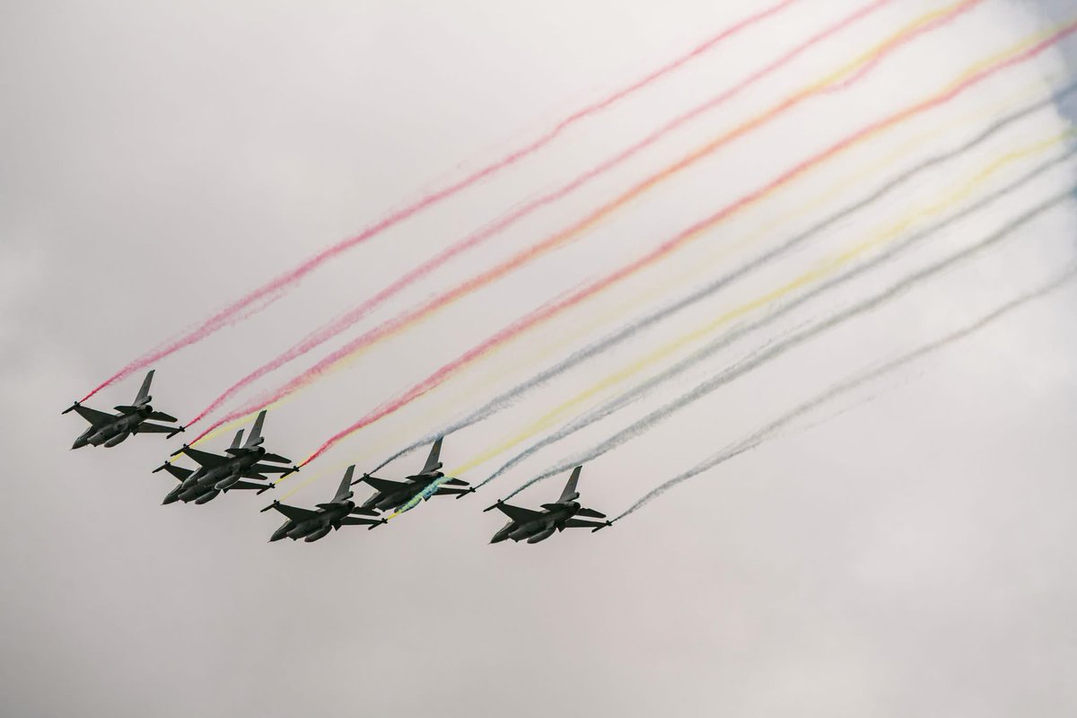 BeAirForce's tweet photo. ✈️ Look up to the skies soon!

Ahead of the National Day parade (21 July), our pilots will conduct rehearsal flights over Belgium on 9 &amp; 13 July.

These flights ensure precise formations and perfect timing for the big day. https://t.co/t8Elv2AmDP