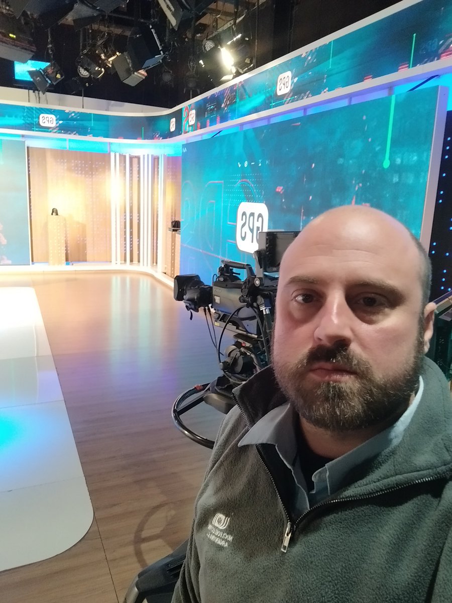 atuchero21's tweet photo. En breve denunciando el vaciamiento nuclear de Milei con @rolandogps por @AmericaTV https://t.co/hTlAwFnDS6