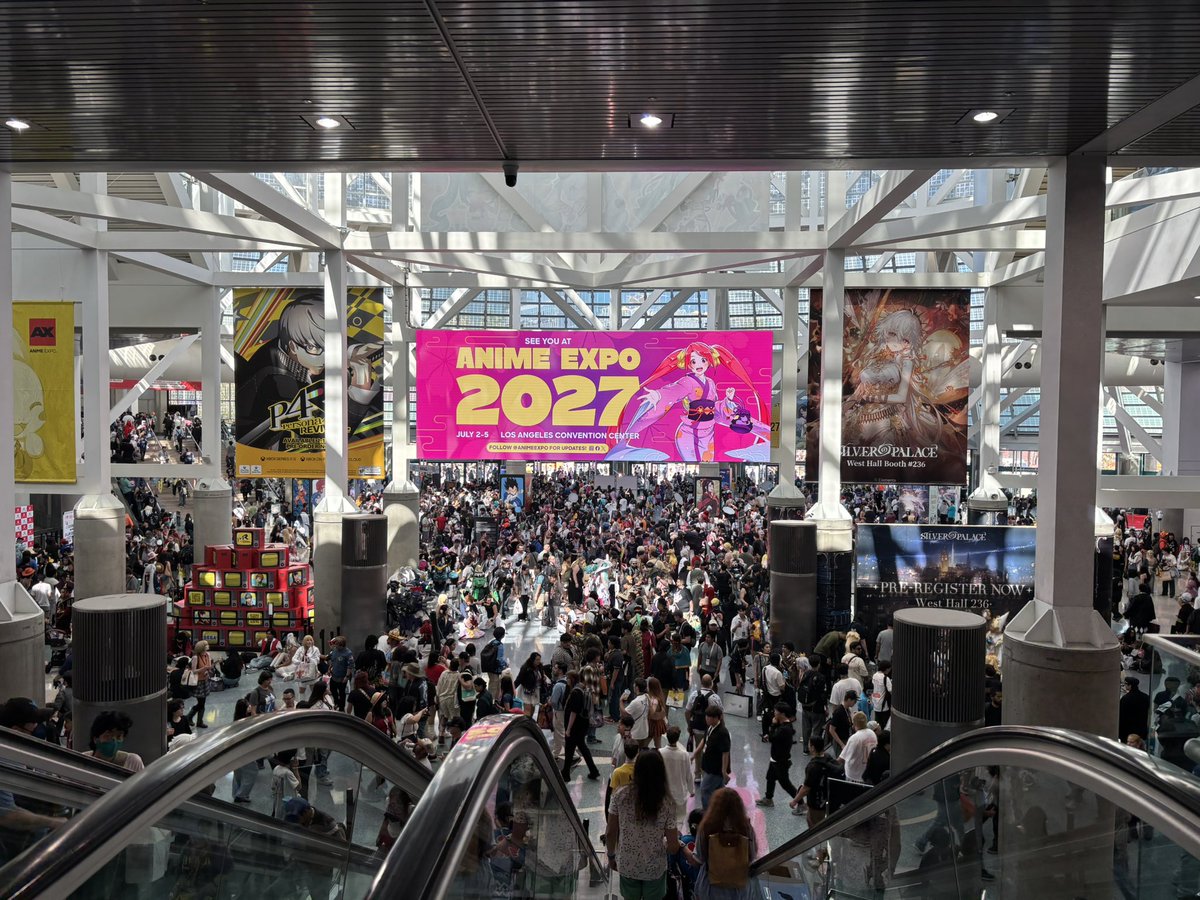 setsuo_itou's tweet photo. Thank you very much for AnimeExpo2026!
I could feel everyone's love for Mob Psycho 100!
And I could also feel a lot of love for Japanese anime!
I want to come to Los Angeles again!
Thank you so much! https://t.co/MysbNUrKsg