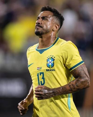 faiisl___'s tweet photo. 700 لاعب برازيلي يلعبون في مركز الظهير الايمن هل هذا افضل منهم ⁉️
#Brazil 
#كاس_العالم_٢٠٢٦ 
#FIFAWorldCup
 #FWC26
#Halland https://t.co/eWJYFAfM5h