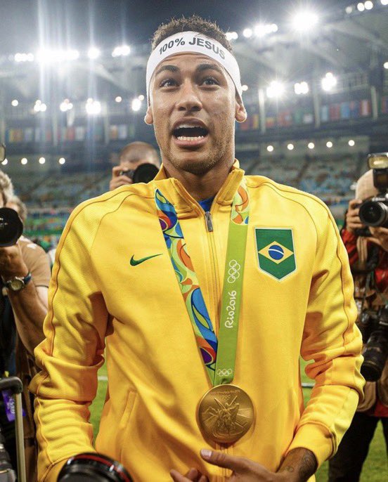 NEEYMAAR_10's tweet photo. نيمار مع منتخب البرازيل منذ 2010 لـ 2026 :

🥇اكثر من سجل اهداف في تاريخ المنتخب 80 هدف

🥇اكثر من صنع اهداف في تاريخ المنتخب 59 هدف

🥇اكثر من ساهم بـ اهداف في تاريخ المنتخب 139 هدف

🥇اكثر من سجل اهداف في تاريخ تصفيات كأس العالم في تاريخ المنتخب 16 هدف

🥇اكثر من حقق جائزة سامبا الذهبية في تاريخ المنتخب 6 مرات( تُمنح لأفضل برازيلي بالعالم )

🥇افضل لاعب بـ بطولة كأس القارات 2013
🥇افضل لاعب بـ أولمبياد ريو دي جانيرو 2016

🏅اخر من حقق كأس القارات للبرازيل عام 2013

🏅اول لاعب في تاريخ المنتخب يحقق للبرازيل ميدالية الأولمبياد الذهبية عام 2016

🏅اخر من حقق كوبا امريكا للبرازيل تحت 20 عام

🥈وصيف الأولمبياد عام 2012
🥈وصيف بطولة كوبا أمريكا عام 2021
🥉نصف نهائي كأس العالم عام 2014
🥉ربع نهائي كأس العالم عام 2018
🥉ربع نهائي كأس العالم عام 2022
🥉دور الـ16 في كأس العالم عام 2026

🥉ثالث اكثر برازيلي سجل اهداف في تاريخ  المنتخب بالمونديال بـ 9 اهداف بعد رونالدو و بيليه 

🥉ثالث اكثر برازيلي مساهمة بالاهداف في تاريخ المنتخب بالمونديال بـ13 مساهمة بعد رونالدو وبيليه 

اليوم نهاية رحلة الاسطورة نيمار مع المنتخب 👋🏽