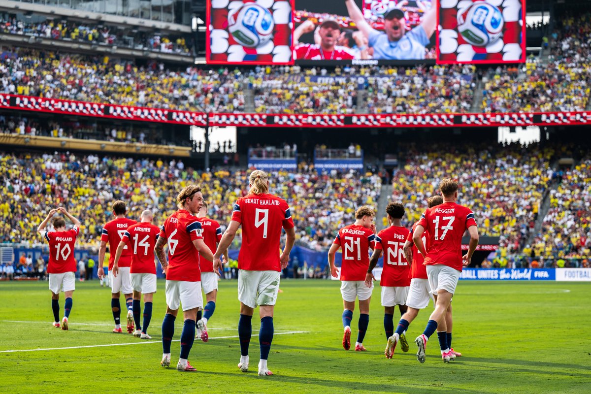 SofascoreBR's tweet photo. 🔎 Brasil registrou seu jogo de menor posse de bola em Copas do Mundo contra a Noruega. 🇧🇷⬇️

34% - 1-2 🇳🇴 Noruega (2026) 
40% - 1-1 🇳🇱 Holanda (1998) 
41% - 1-0 🇹🇷 Turquia (2002) 
41% - 2-0 🇩🇪 Alemanha (2002) 
43% - 3-1 🇦🇷 Argentina (1982) https://t.co/8pFxPGRS0S
