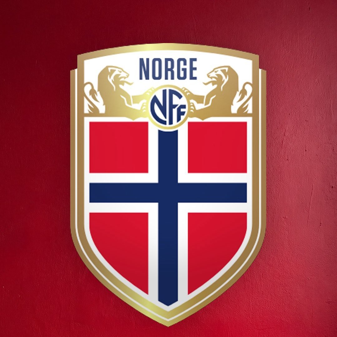 trad_west_'s tweet photo. Norway's world Cup Kit carries a Christian Cross and inside of the blue cross a pattern taken from the wood carvings of the Urnes Stave Church built in 1130.

W Norway 🇳🇴 ✝️ https://t.co/RDSR8PJciF