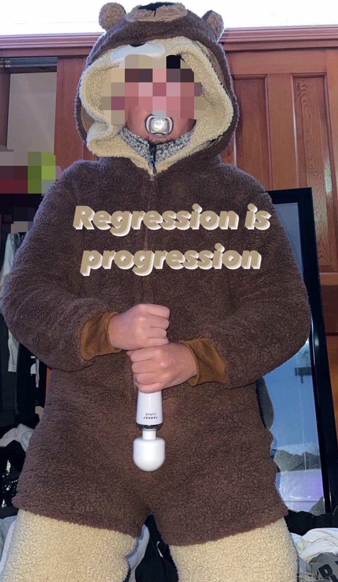 fluffydiaperboy's tweet photo. Been a progressive (regressive) weekend 😵‍💫😏🍼 https://t.co/eiDSgFbGsG